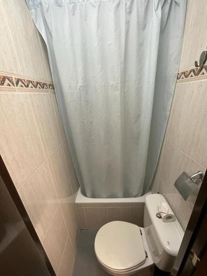 Hostal Milmarcos Zaragoza Bagian luar foto