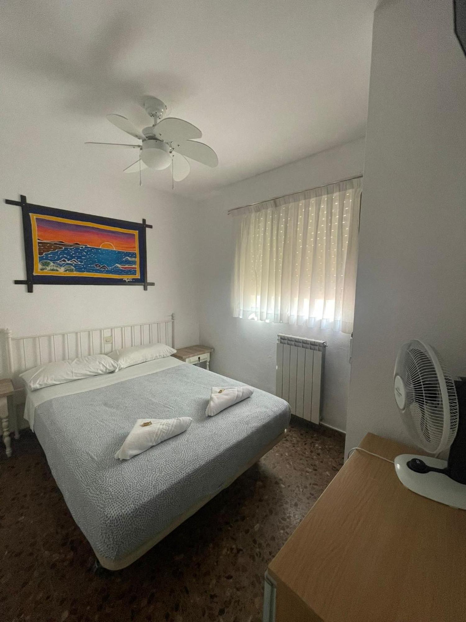 Hostal Milmarcos Zaragoza Bagian luar foto