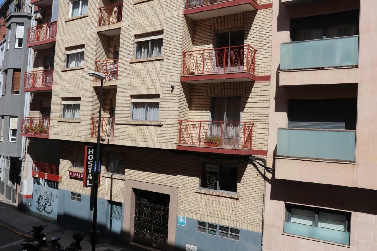 Hostal Milmarcos Zaragoza Bagian luar foto